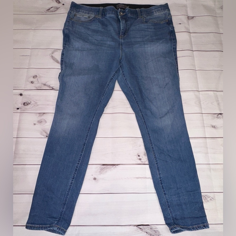 Torrid Bombshell Skinny Premium Stretch Jeans! ✨ 22R, Plus Size Jeans, Casual